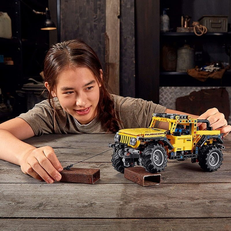 Lego Technic 42122 Jeep Wrangler - Maya Toys