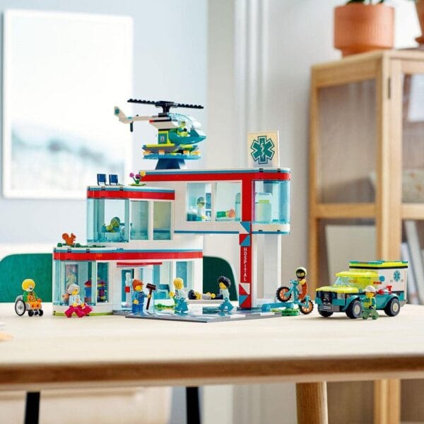 Lego City 60330 Hospital Building Kit for 7+ Years (816 Pieces) - Image 2