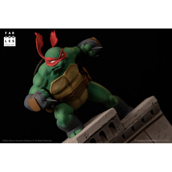 Teenage Mutant Ninja Turtle Raphael Resin Figure 30 cms by Fariboles France