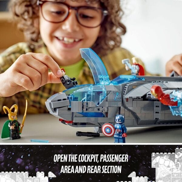 Lego Marvel The Avengers Quinjet 76248, Spaceship Building Set with 5 minifigures for 9+ Years - Image 3