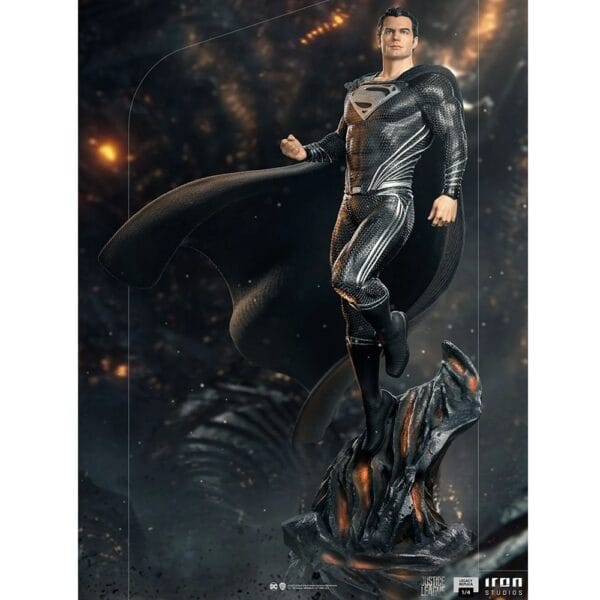 Statue Superman Black Suit - Zack Snyder`s Justice League - Legacy Replica 1/4 Scale by Iron Studios - Image 2