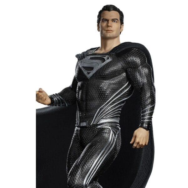 Statue Superman Black Suit - Zack Snyder`s Justice League - Legacy Replica 1/4 Scale by Iron Studios - Image 3