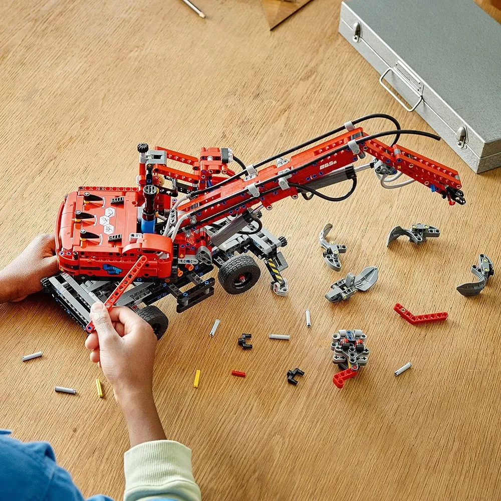 Lego Technic 42144 Material Handler with manual pneumatic function, model crane for 10+ years - Image 5