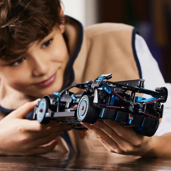 Lego Technic 42162 Bugatti Bolide Agile Blue Building Set for 9+ Years (905 Pcs) - Image 2