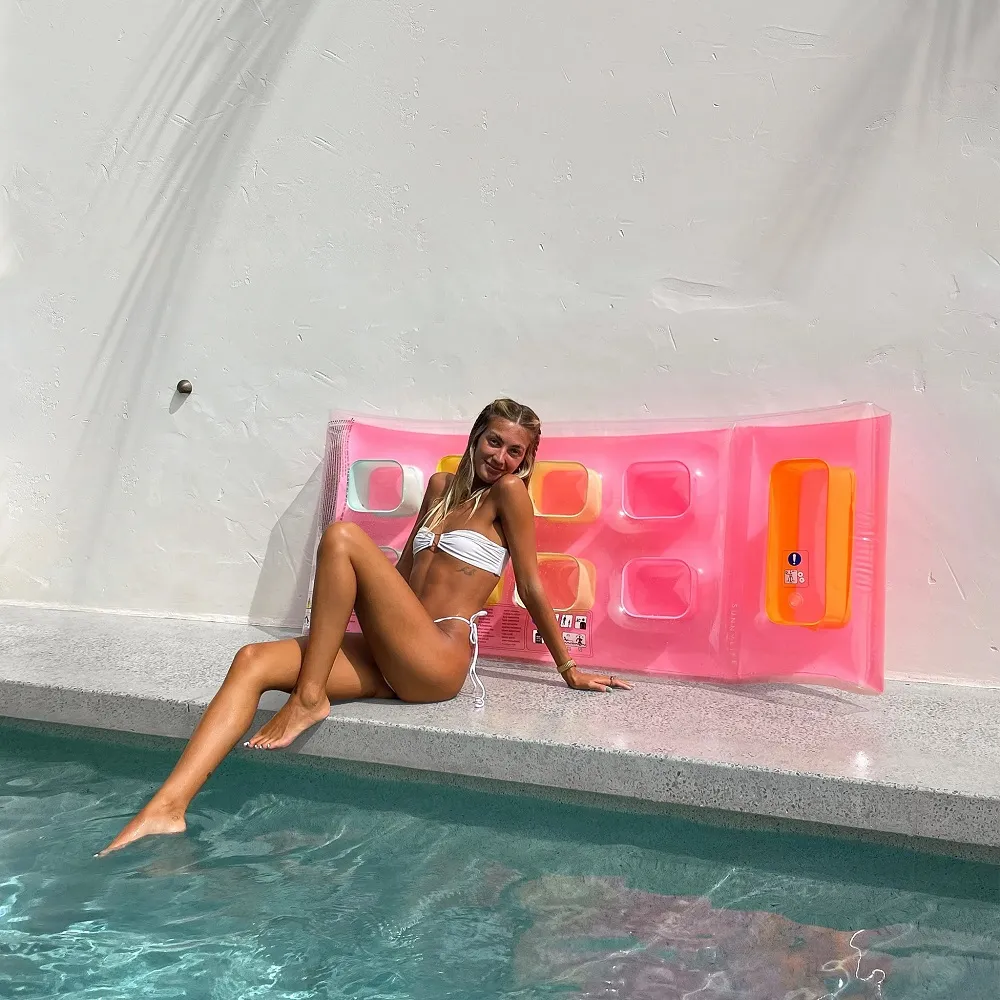 Sunnylife PVC Retro Lie-On Flash Back Multi for beach & swimming pool - Image 3