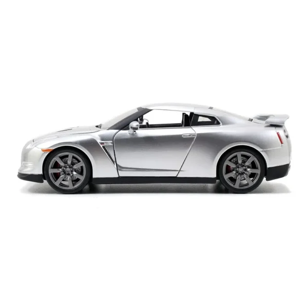 Jada Toys 1/24 Scale Fast & Furious Brian's Nissan GTR R35 Diecast Car Model for 14+ Years (SilveR) - Image 3