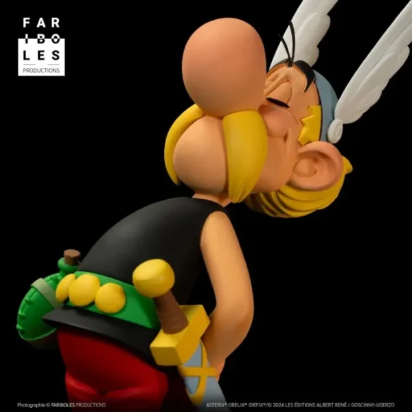 Asterix Emblem Resin Collectibles by Fariboles for 18+ Years (Limited Edition) - Image 5