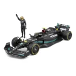 bburago 1/24 scale mercedes-amg formula 1 car model with lewis hamilton pilot figure