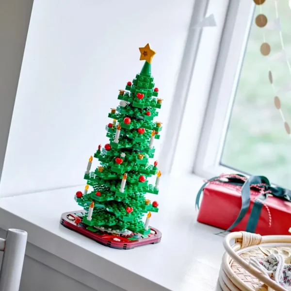 Lego 40573 Christmas Tree Building Set for 12+ Years (Height approx 30 cms) - Image 5