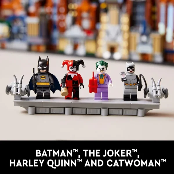Lego DC Batman: The Animated Series Gotham City 76271 Building Blocks for 18+ Years, Collectible - Image 6