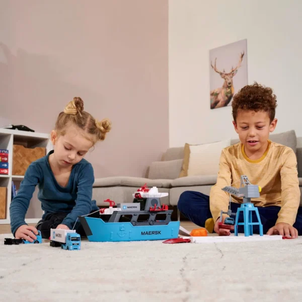 Majorette - Creatix Toy Port with Container Ship - Maersk Logistics for 5+ Years (Playset) - Image 5