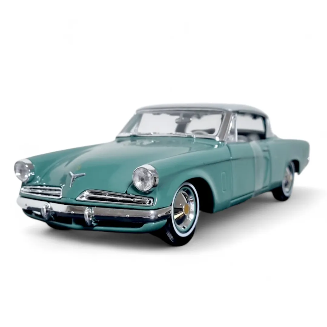 Maisto 1:18 Scale 1953 Studebaker Starliner Diecast Car Model for Collectors 14+ Years - Image 8