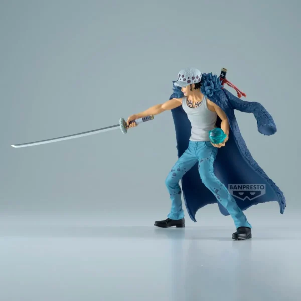 One Piece Battle Record Collection - Trafalgar Law Figure by Banpresto for 15+ Years - Anime Figure - Image 4