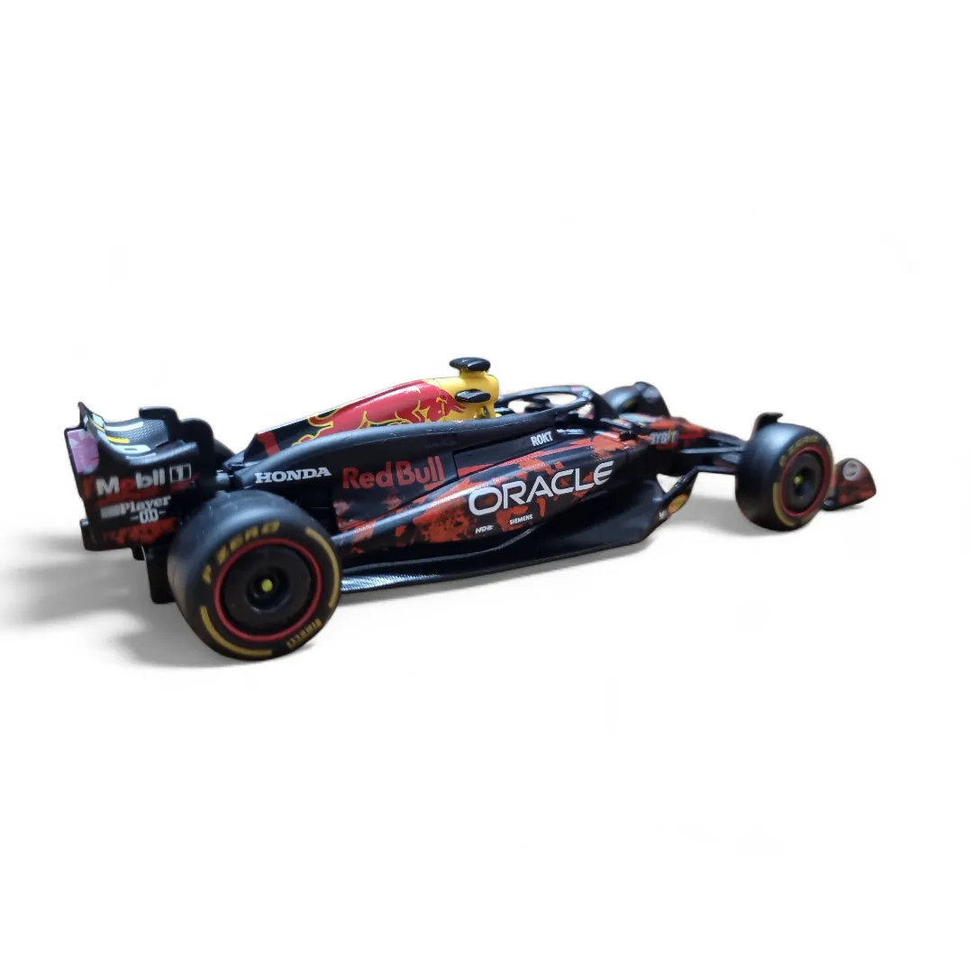 Bburago 1:43 Scale Oracle Red Bull Racing RB20 Formula 1 Car Model #1 Max Verstappen 38097V1 - Image 3