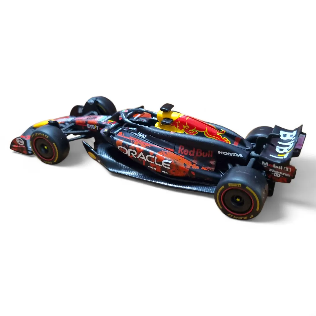 Bburago 1:43 Scale Oracle Red Bull Racing RB20 Formula 1 Car Model #1 Max Verstappen 38097V1 - Image 4
