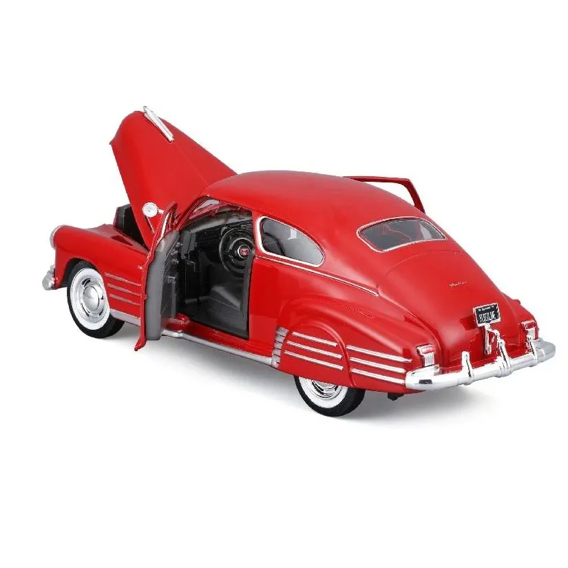 Maisto 1:25 Scale 1948 Chevrolet Fleetline Aerosedan Diecast Car Model (Red) - Image 3