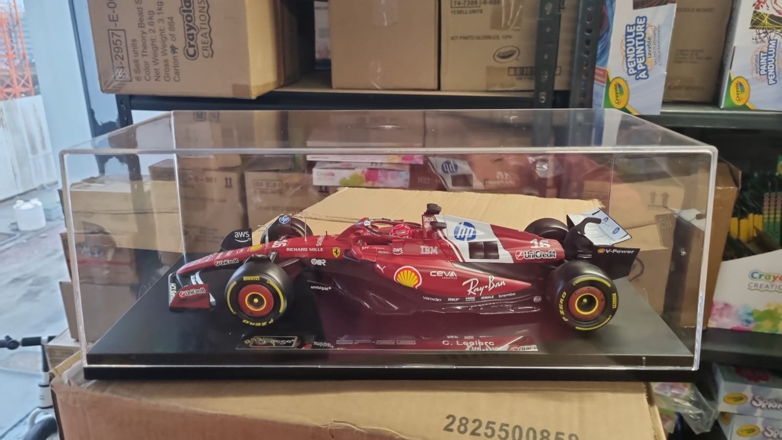 Bburago 1/18 2025 Ferrari Formula 1 SF-25#16 Charles Leclerc Diecast Model (with Plex Case) - Image 2