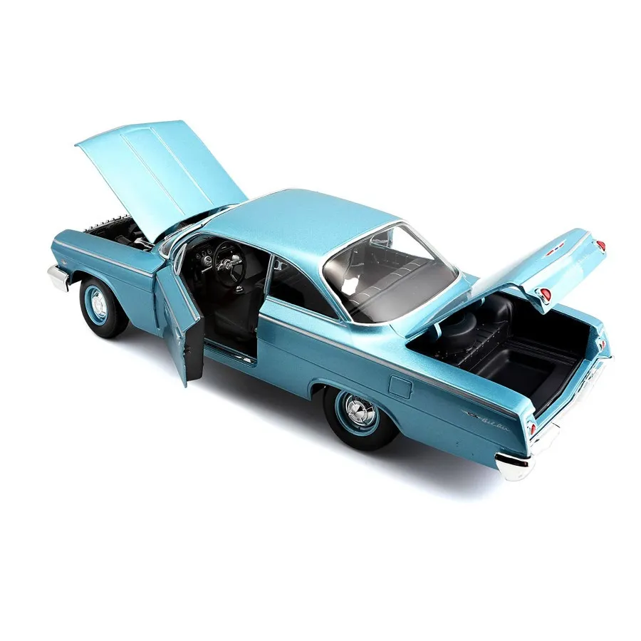 Bburago 1:18 Scale 1962 Chevrolet Bel Air Diecast Scale Model for Collectors 14+ Years - Image 2