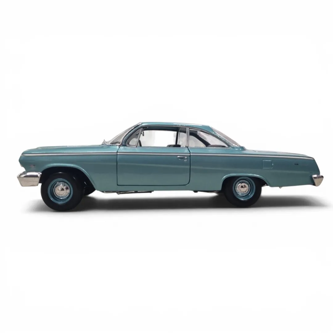 Bburago 1:18 Scale 1962 Chevrolet Bel Air Diecast Scale Model for Collectors 14+ Years - Image 6