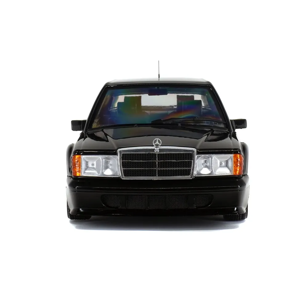 Solido 1:18 Scale 1990 Mercedes-Benz 190 Evo II W201 (Black) Diecast Scale Model - Image 4