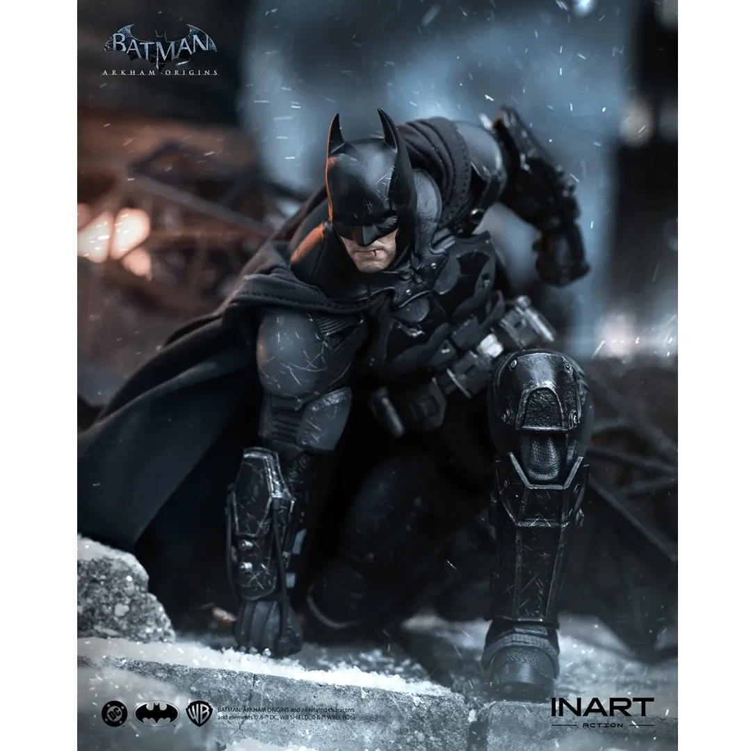 INART Batman: Arkham Origins - Batman (Battle Damaged Version) Action Figure for 15+ Years - Image 10